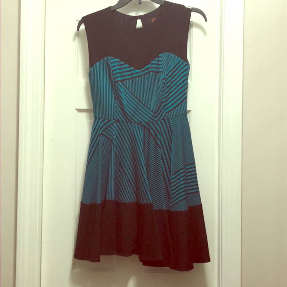 Eva Franco sweetheart neck cocktail dress